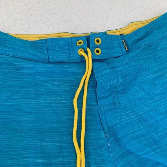 Banana Boat Men's UPF 50+ Swim Trunks in Blue & Yellow Size M. - Picture 2 of 12